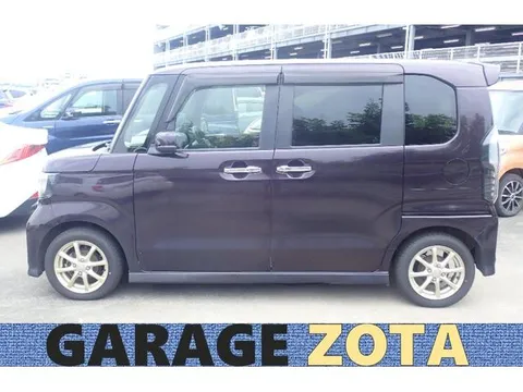 Honda N-BOX Custom