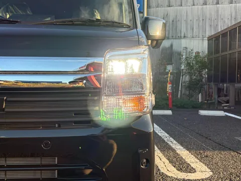 Mitsubishi Minicab Van