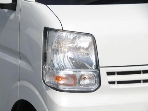 Mitsubishi Minicab Van