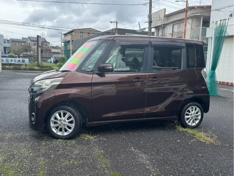 Nissan Dayz Roox