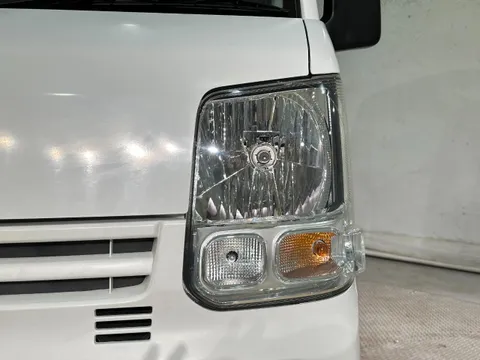 Mitsubishi Minicab Van