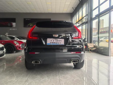 Cadillac XT4