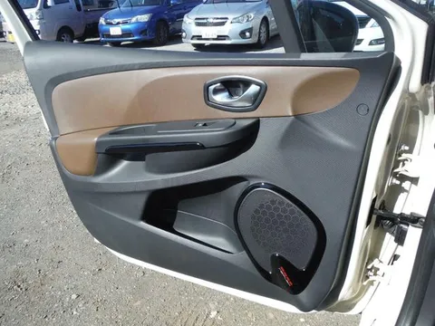 Renault Lutecia