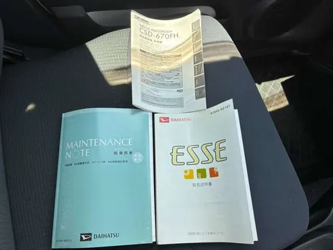 Daihatsu Esse