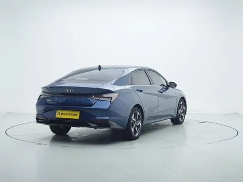 Hyundai Elantra (Avante)