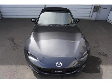 Mazda MX-5 (Roadster)