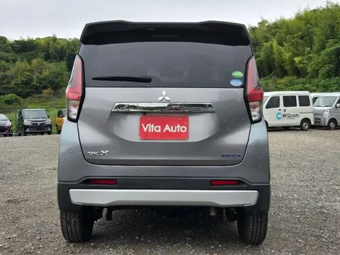 Mitsubishi eK X