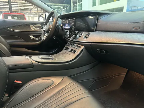 Mercedes-Benz Mercedes-Benz CLS