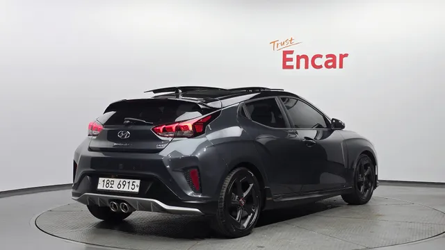 Hyundai Veloster