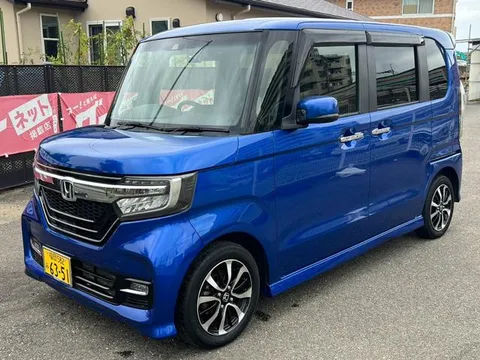 Honda N-BOX Custom