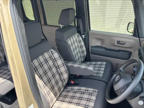 Honda N-BOX Joy