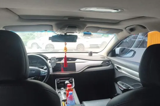 Geely Binray