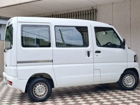 Mitsubishi Minicab Van