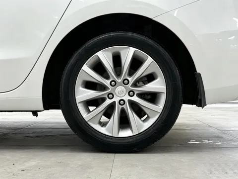 Buick GL6