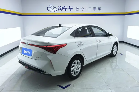 Hyundai Verna