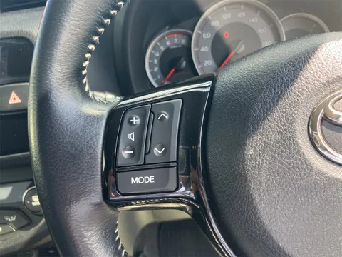 Toyota Yaris (Vitz)