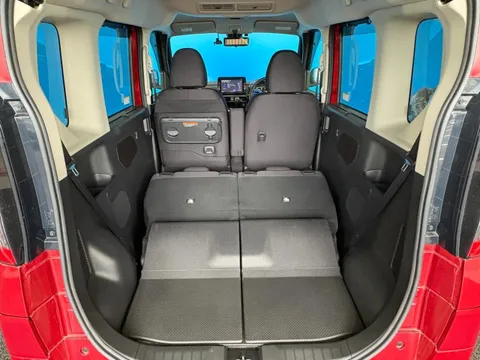 Mitsubishi eK X Space