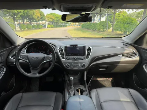 Chevrolet Malibu XL