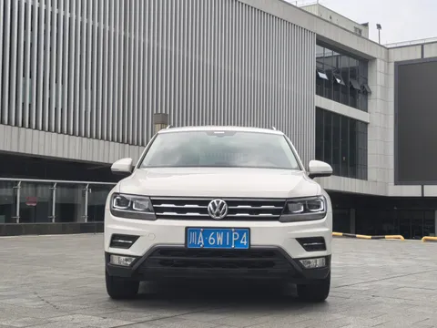 Volkswagen Tiguan L