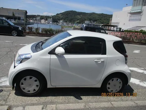 Toyota iQ