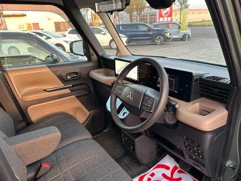 Mitsubishi Delica Mini