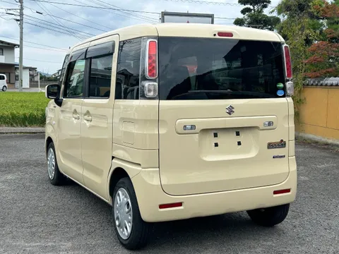 Suzuki Spacia
