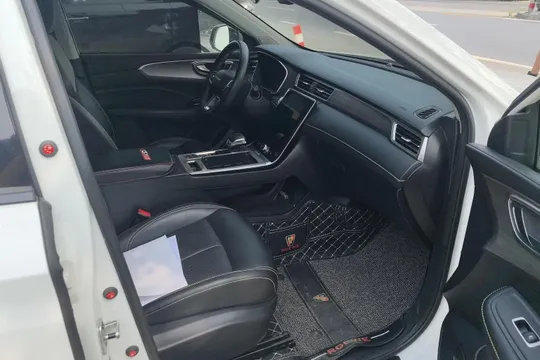 Roewe RX5
