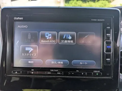 Honda N-BOX Custom