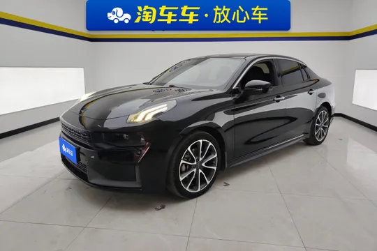 Lynk & Co 03