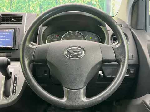 Daihatsu Mira Custom