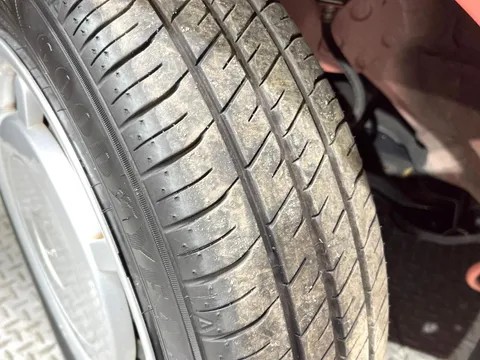 Daihatsu Mira Tocot