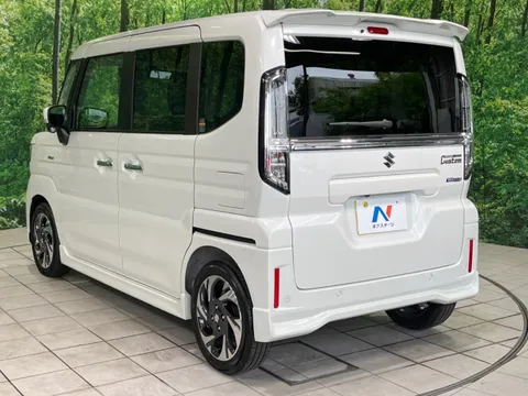 Suzuki Spacia Custom