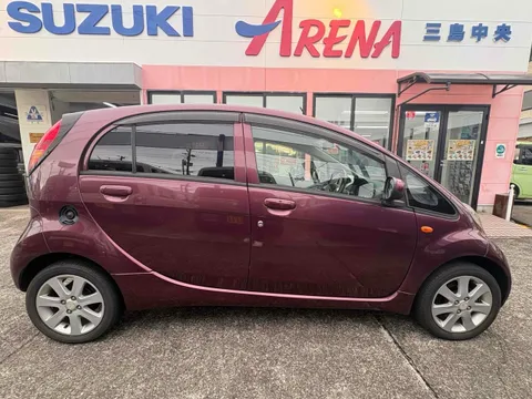 Mitsubishi I