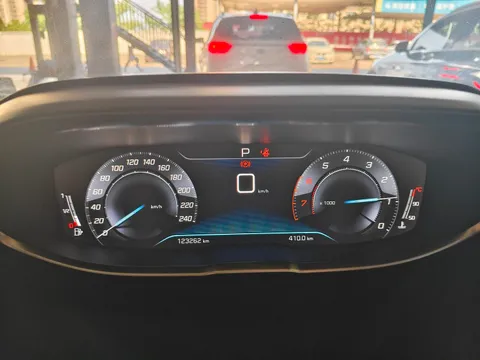 Peugeot 4008