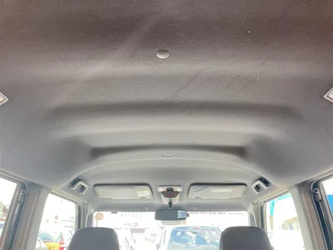 Toyota Pixis Mega