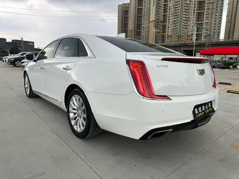 Cadillac XTS