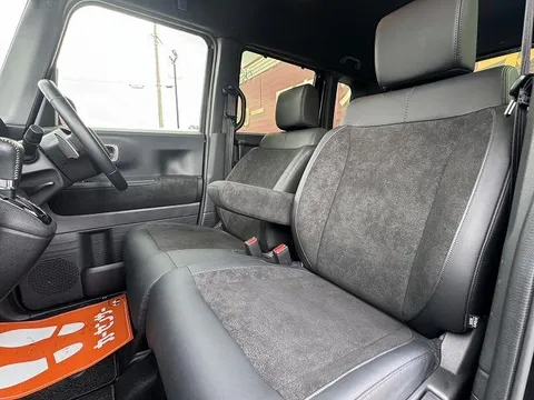 Honda N-BOX Custom