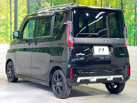 Mitsubishi Delica Mini