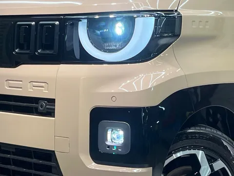 Mitsubishi Delica Mini