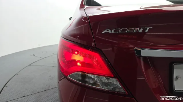 Hyundai Accent