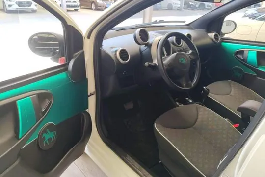 BYD F0