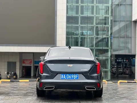 Cadillac CT4