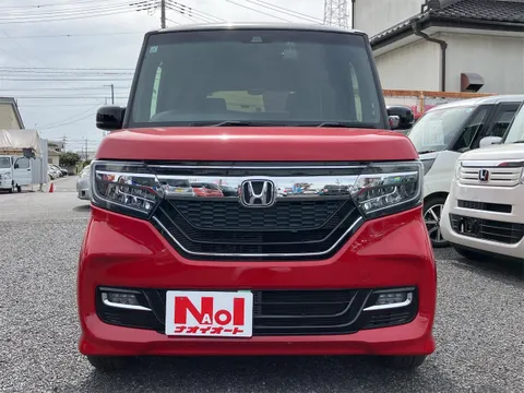 Honda N-BOX Custom