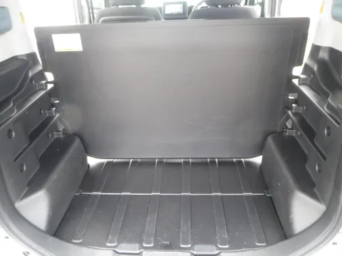 Suzuki Spacia Base