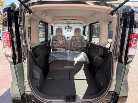 Mitsubishi Delica Mini
