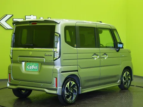 Suzuki Spacia Custom