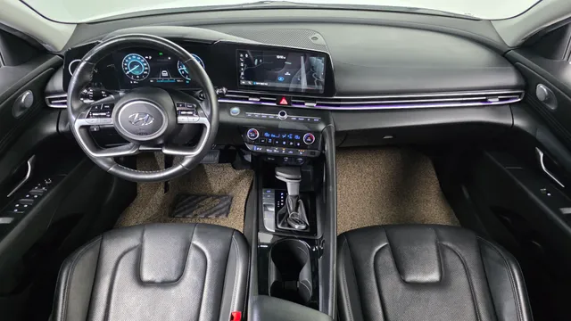 Hyundai Elantra (Avante)
