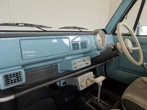 Nissan Pao