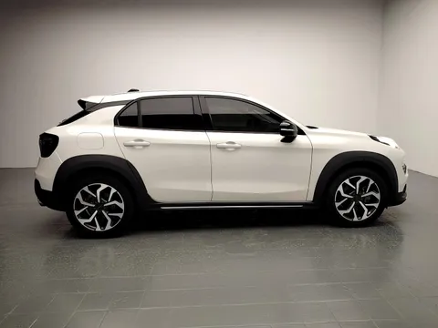 Lynk & Co 02
