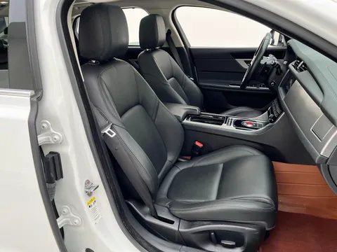 Jaguar XFL